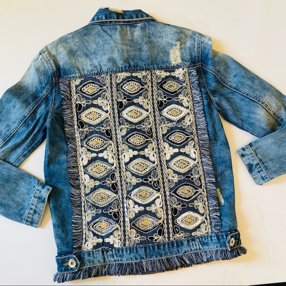 Bohemian Oversized frayed Denim Jacket - Picture 2 of 16
